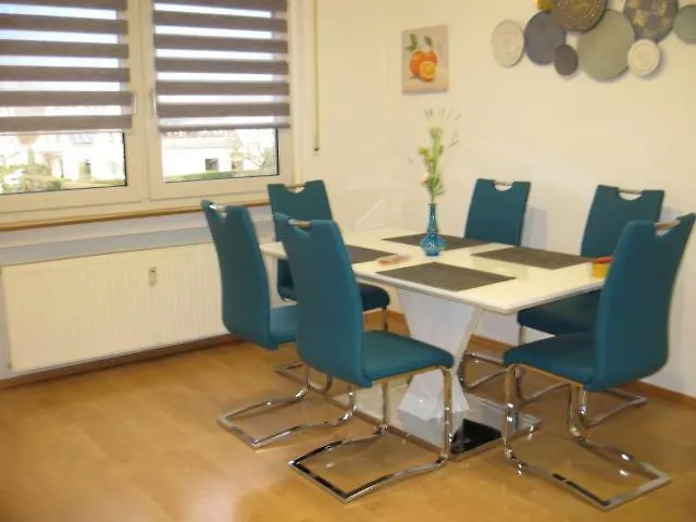 Diamond House Deluxe 4 *